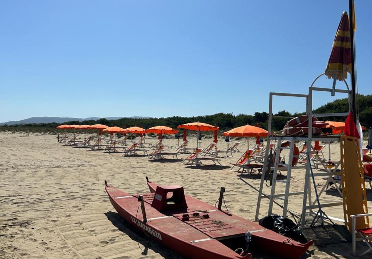 Viola Club Village & Camping Foce Varano Buitenkant foto